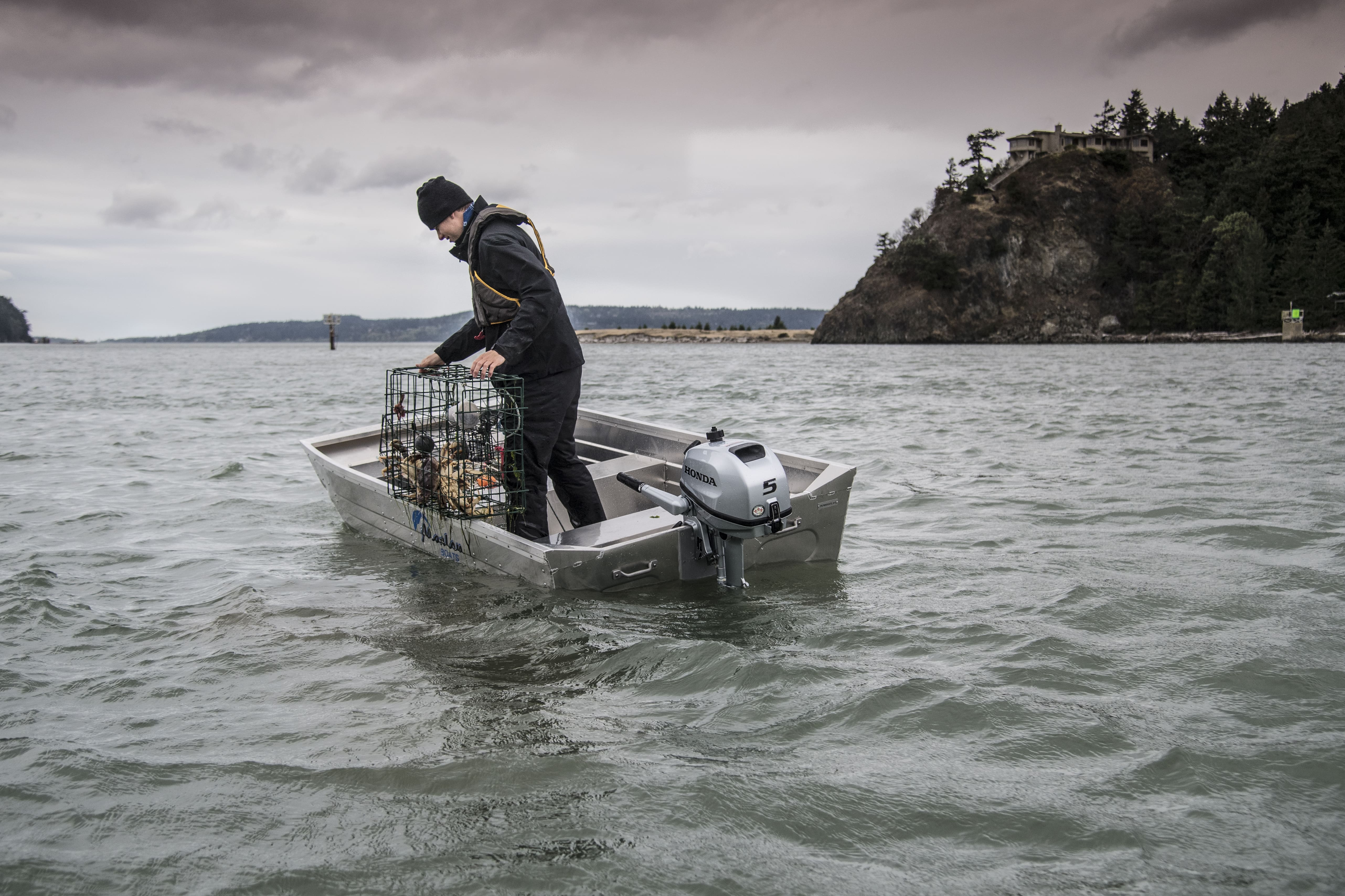 Honda 5 HP Outboard Motor - Model BF5DHLHNA
